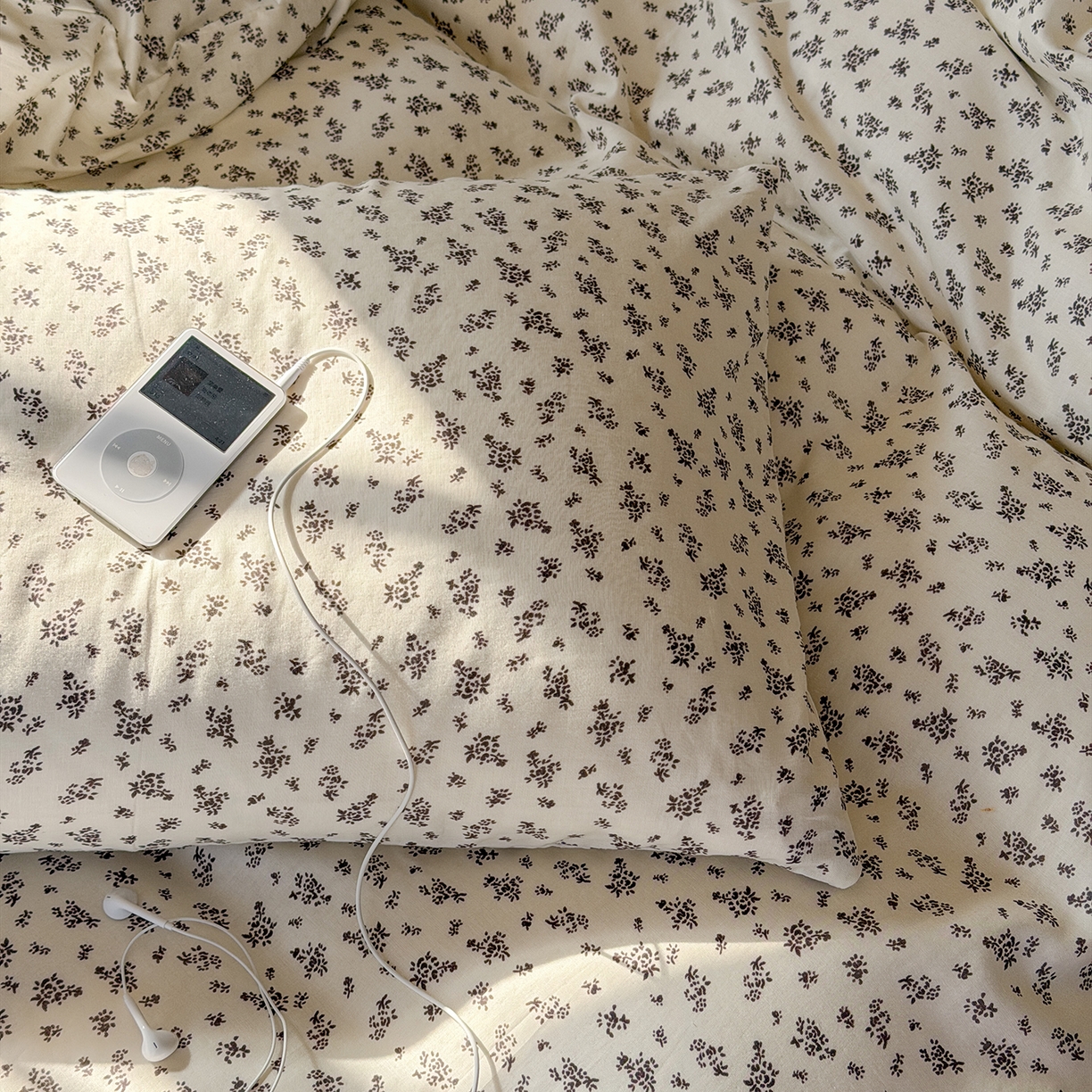 91家纺网 家纺一手货源 找家纺 （总）蜜宿 2026新款全棉双层纱四件套（碎花款）