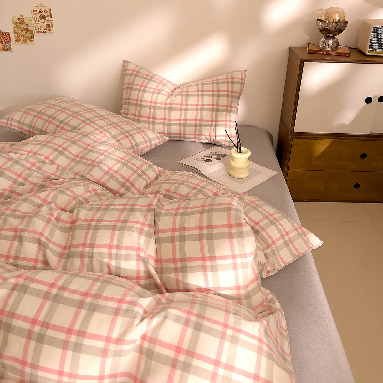 91家纺网 家纺一手货源 找家纺 DoDo 兜兜 2026新款全棉纯棉A类条格水洗棉四件套-可定做尺寸 禾里-灰粉