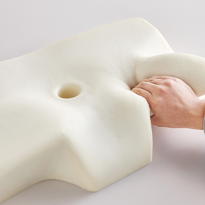 91家纺网 家纺一手货源 找家纺 纳斯顿家纺 2026新款夏季款小牛角枕头枕芯 浅灰