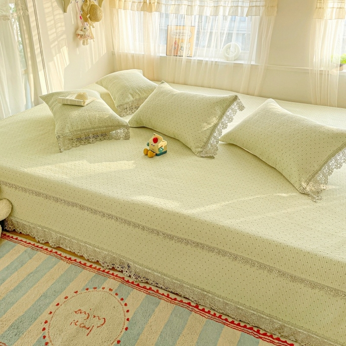 91家纺网 家纺一手货源 找家纺 栩裕纺织 2026新款全棉双层纱棉花边榻榻米炕盖款 波点绿