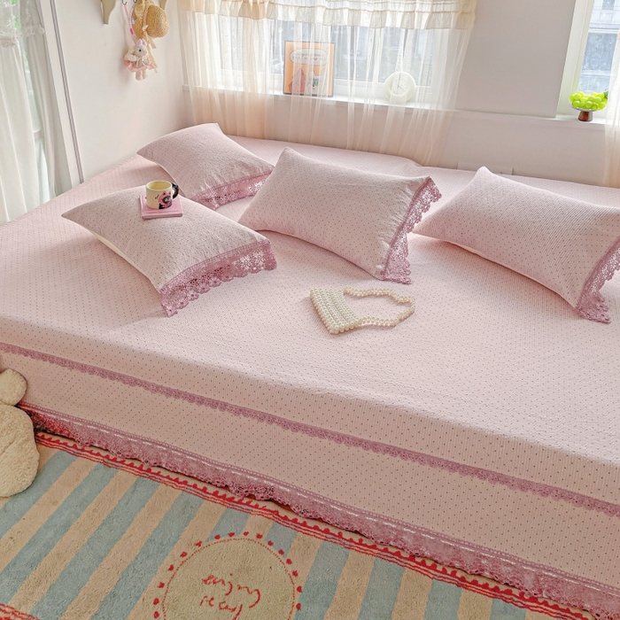 91家纺网 家纺一手货源 找家纺 栩裕纺织 2026新款全棉双层纱棉花边榻榻米炕盖款 波点紫