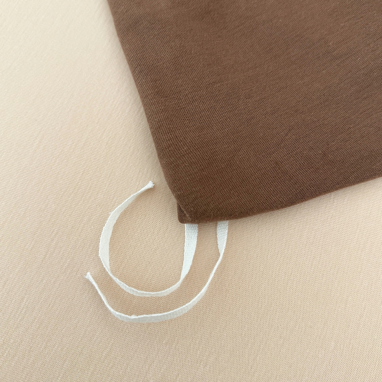 91家纺网 家纺一手货源 找家纺 锦罗绣 2026年全棉纯棉针织棉螺旋纱四件套 单被套定制任意尺寸 针织棉-深咖白