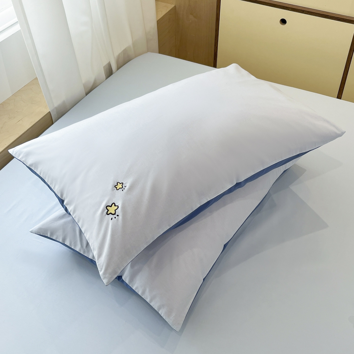 91家纺网 家纺一手货源 找家纺 泽西家纺+V17798841158发大图 2026新品A类13376治愈系国风刺绣纯棉床笠全棉床笠枕套三件套 国风-晴空蓝