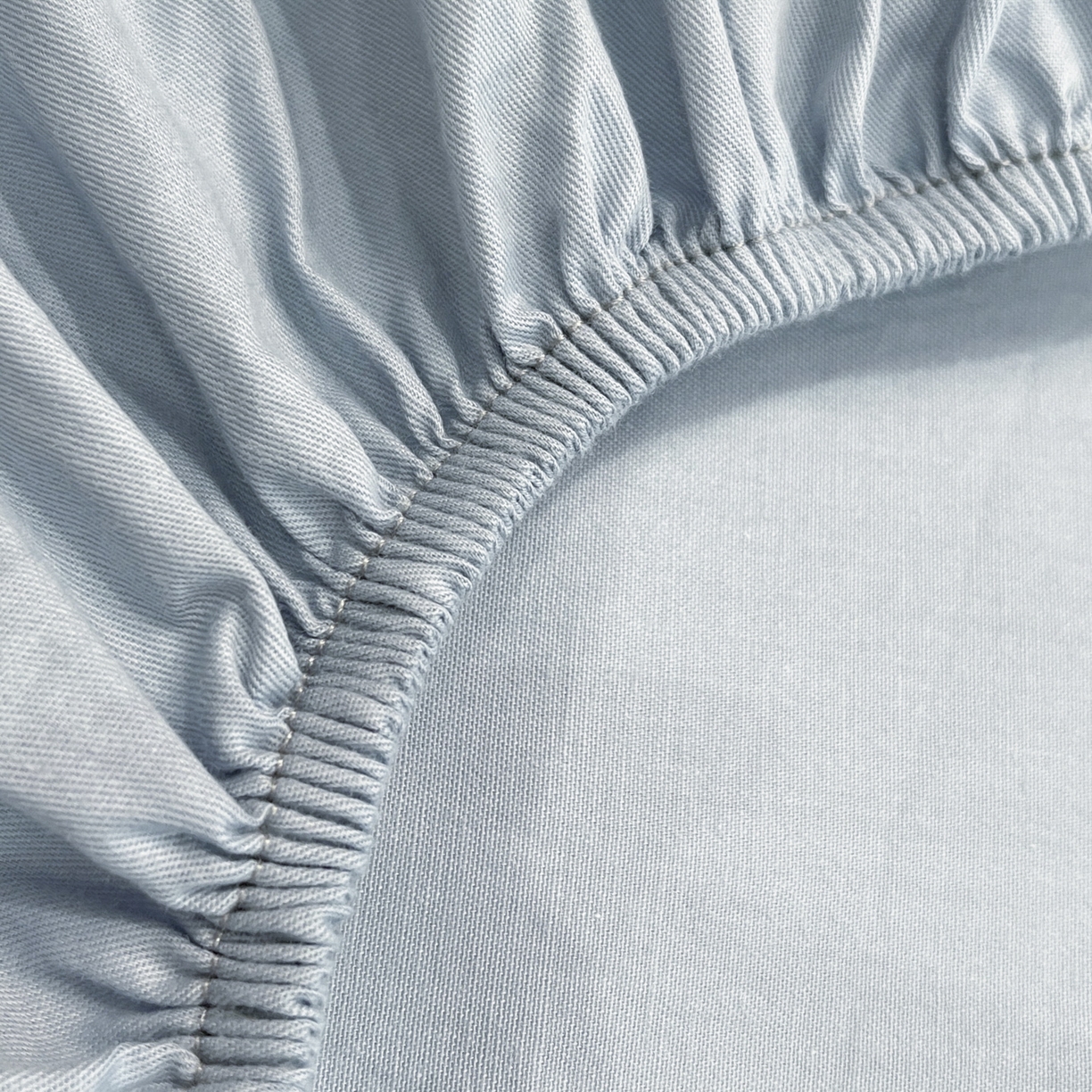 91家纺网 家纺一手货源 找家纺 泽西家纺+V17798841158发大图 2026新品A类13376治愈系国风刺绣纯棉床笠全棉床笠枕套三件套 国风-水雾蓝