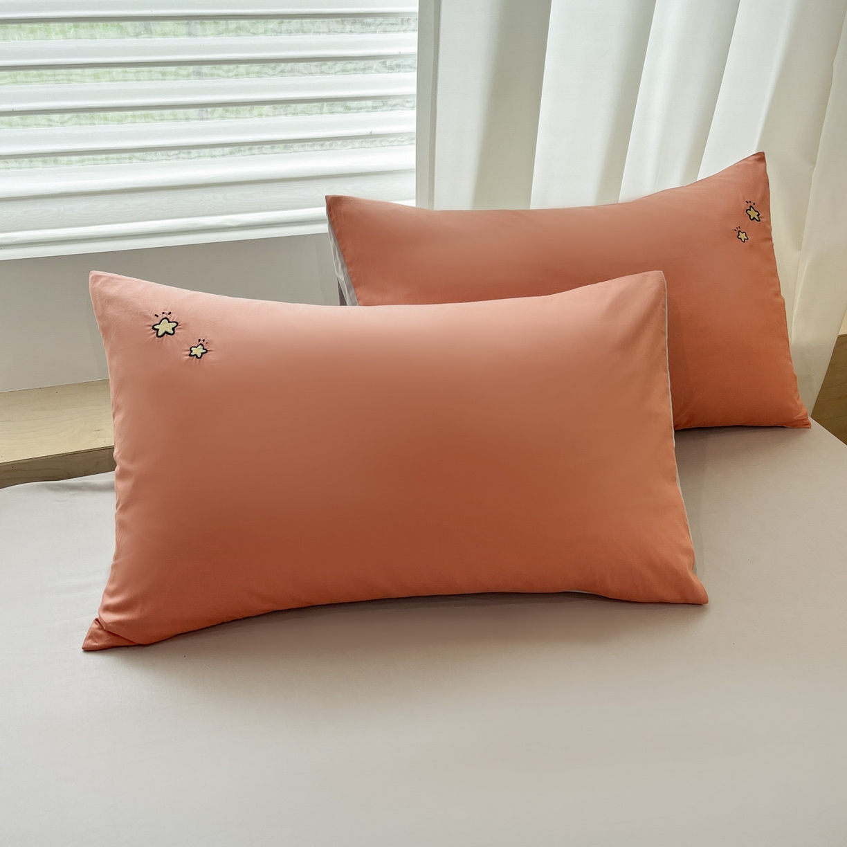 91家纺网 家纺一手货源 找家纺 泽西家纺+V17798841158发大图 2026新品A类13376治愈系国风刺绣纯棉床笠全棉床笠枕套三件套 国风-银河灰