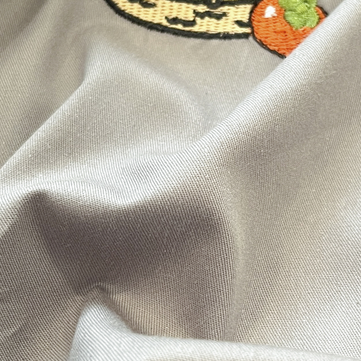 91家纺网 家纺一手货源 找家纺 泽西家纺+V17798841158发大图 2026新品全棉13376刺绣简约星星枕套 豆绿+高级灰