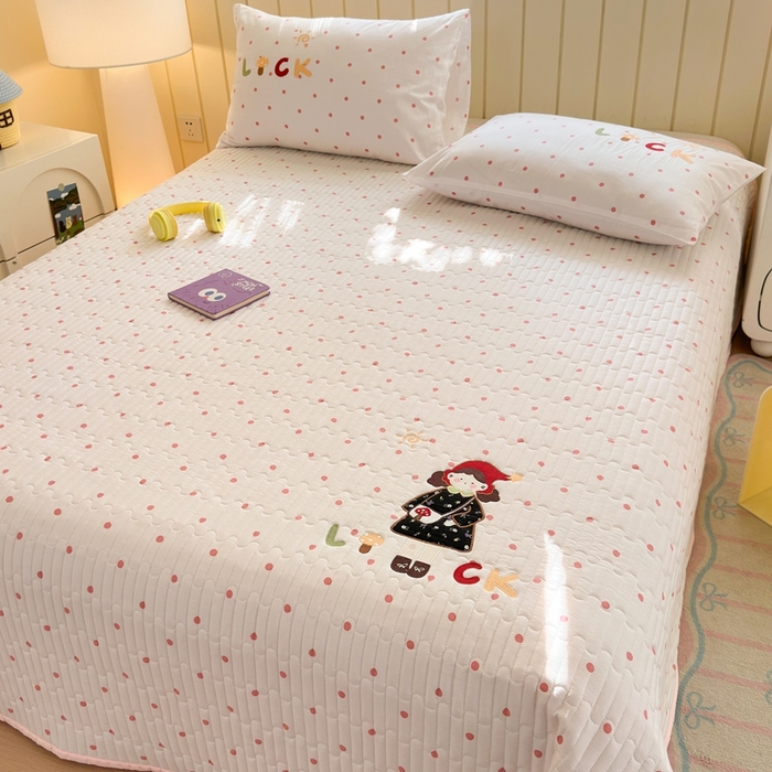 91家纺网 家纺一手货源 找家纺 娜娜 2025新款全棉夹棉多功能床盖 快乐女孩粉(全棉床盖)
