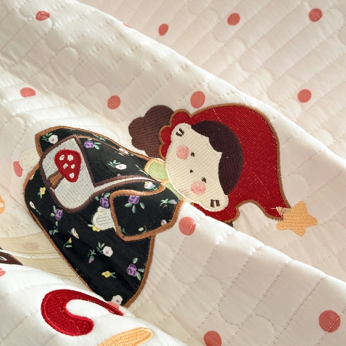 91家纺网 家纺一手货源 找家纺 娜娜 2025新款全棉夹棉多功能床盖 快乐女孩粉(全棉床盖)