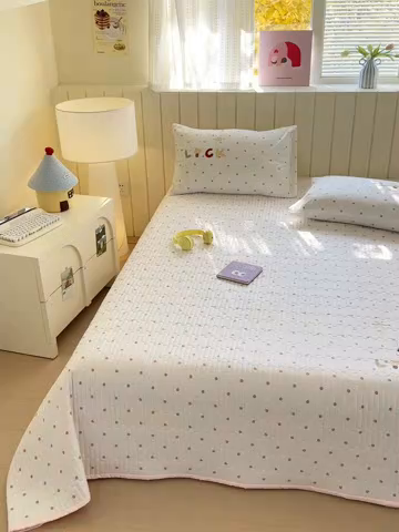 91家纺网 家纺一手货源 找家纺 娜娜 2025新款全棉夹棉多功能床盖 快乐女孩粉(全棉床盖)