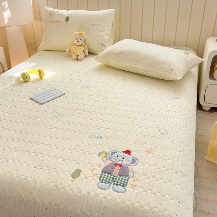 91家纺网 家纺一手货源 找家纺 娜娜 2025新款全棉夹棉多功能床盖 小飞象(全棉床盖)