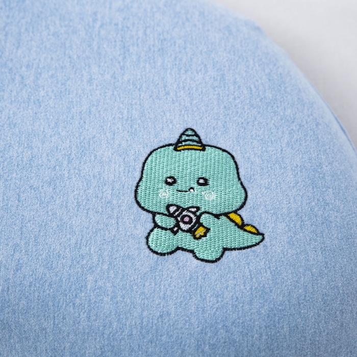 91家纺网 家纺一手货源 找家纺 大黄蜂家居家纺 2026新款A类卡通儿童硅胶枕枕头枕芯 小恐龙蓝