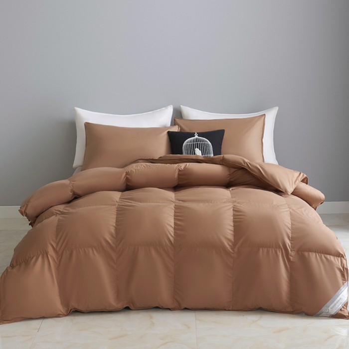 91家纺网 家纺一手货源 找家纺 （总）顺发床垫 2025新款全棉扭花羽毛被加厚保暖95白鹅绒被子秋冬春秋被冬被直播供货     （羽绒被联系商家）