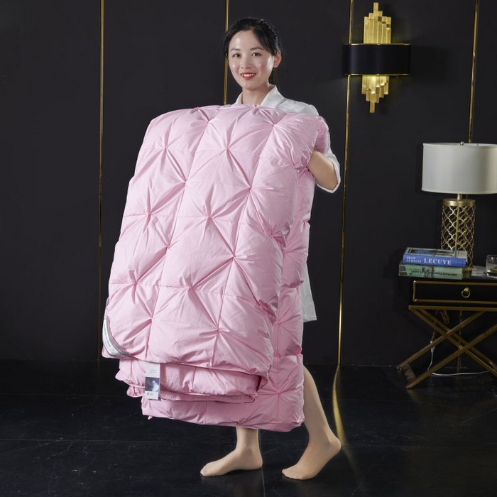 91家纺网 家纺一手货源 找家纺 顺发床垫 2025新款全棉扭花羽毛被加厚保暖95白鹅绒被子秋冬春秋被冬被直播供货     （羽绒被联系商家） 粉色（扭花）