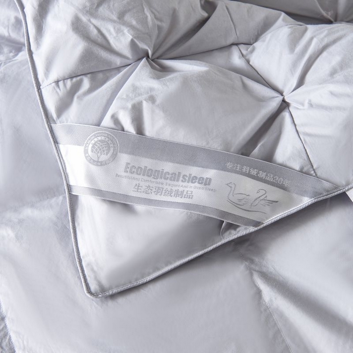 91家纺网 家纺一手货源 找家纺 顺发床垫 2025新款全棉扭花羽毛被加厚保暖95白鹅绒被子秋冬春秋被冬被直播供货     （羽绒被联系商家） 灰色（扭花）