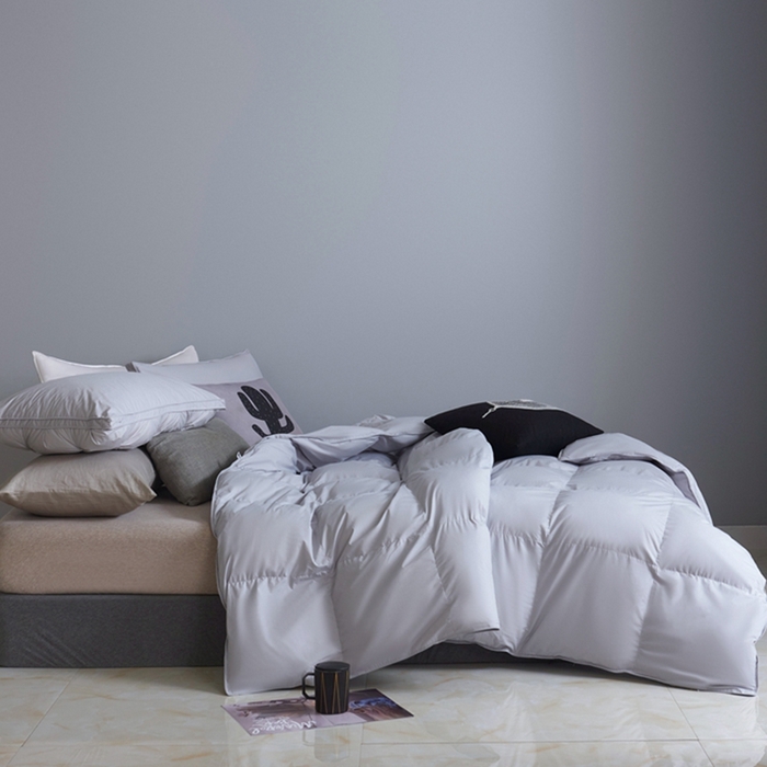 91家纺网 家纺一手货源 找家纺 顺发床垫 2025新款全棉扭花羽毛被加厚保暖95白鹅绒被子秋冬春秋被冬被直播供货     （羽绒被联系商家） 灰色（平格）