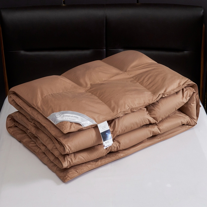 91家纺网 家纺一手货源 找家纺 顺发床垫 2025新款全棉扭花羽毛被加厚保暖95白鹅绒被子秋冬春秋被冬被直播供货     （羽绒被联系商家） 咖色（平格）