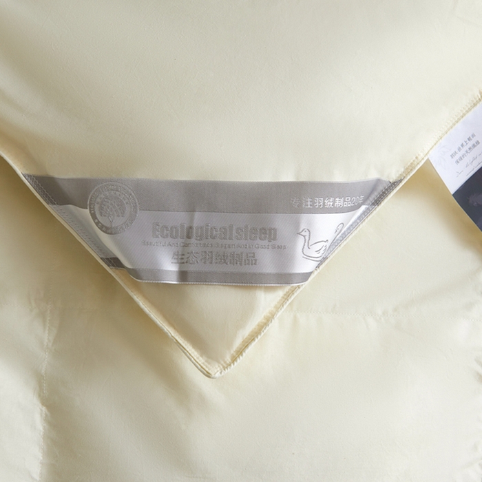 91家纺网 家纺一手货源 找家纺 顺发床垫 2025新款全棉扭花羽毛被加厚保暖95白鹅绒被子秋冬春秋被冬被直播供货     （羽绒被联系商家） 米黄（平格）