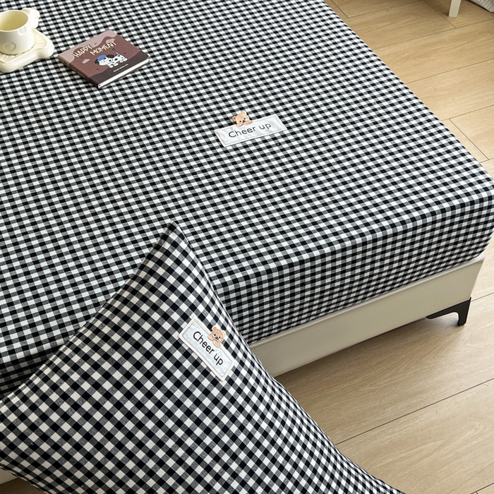 91家纺网 家纺一手货源 找家纺 （总）佳笠家居 2026年新款kimi熊a类全棉色织水洗棉大尺寸单床笠