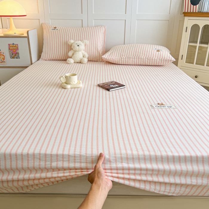 91家纺网 家纺一手货源 找家纺 （总）佳笠家居 2026年新款kimi熊a类全棉色织水洗棉大尺寸单床笠