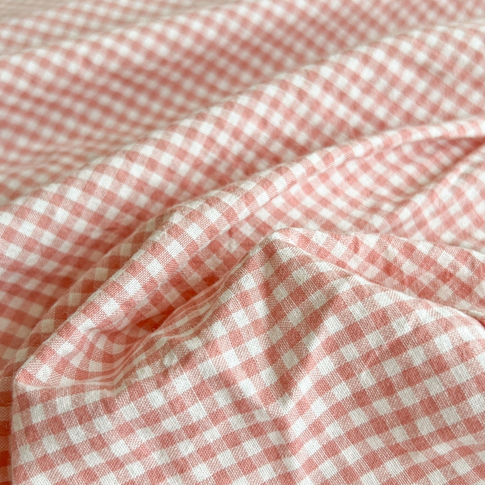 91家纺网 家纺一手货源 找家纺 佳笠家居 2026年新款kimi熊a类全棉色织水洗棉大尺寸单床笠 粉红小格