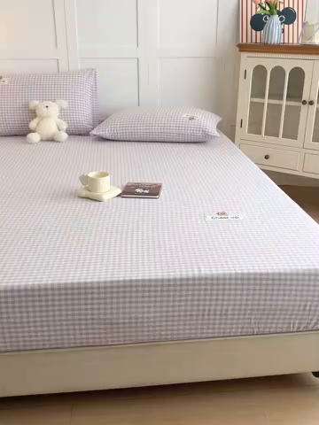 91家纺网 家纺一手货源 找家纺 佳笠家居 2026年新款kimi熊a类全棉色织水洗棉大尺寸单床笠 香芋紫格