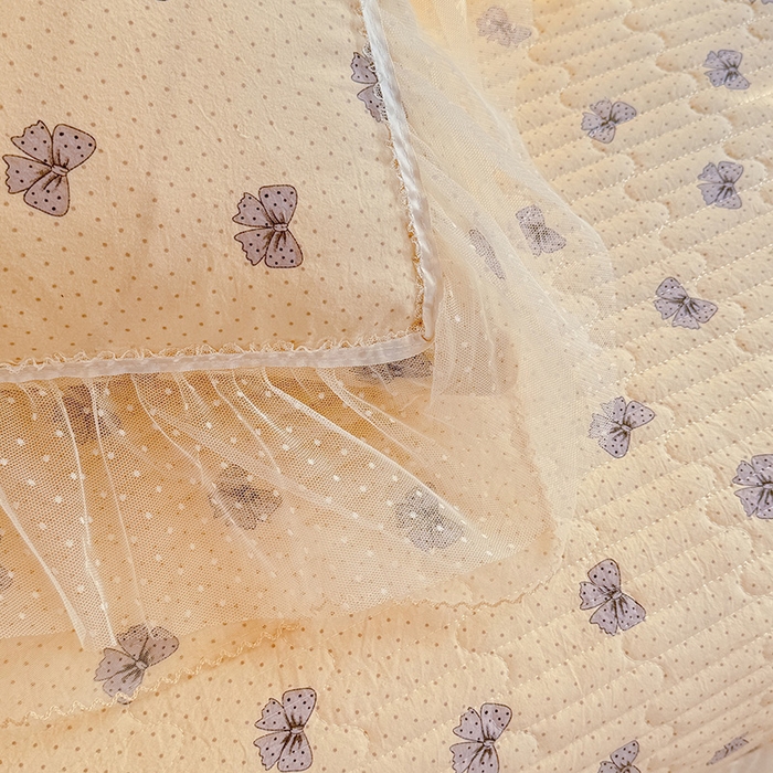 91家纺网 家纺一手货源 找家纺 韩约家纺 2026新款法式双层蕾丝花边古法棉感四件套 蝶帕