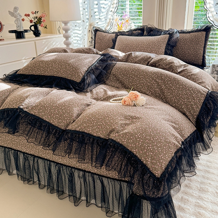 91家纺网 家纺一手货源 找家纺 韩约家纺 2026新款法式双层蕾丝花边古法棉感四件套 思雨