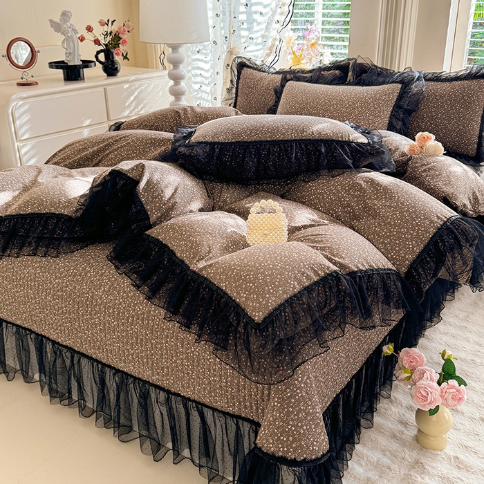 91家纺网 家纺一手货源 找家纺 韩约家纺 2026新款法式双层蕾丝花边古法棉感四件套 思雨