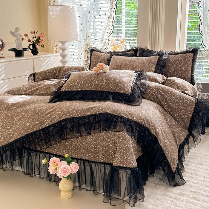 91家纺网 家纺一手货源 找家纺 韩约家纺 2026新款法式双层蕾丝花边古法棉感四件套 思雨