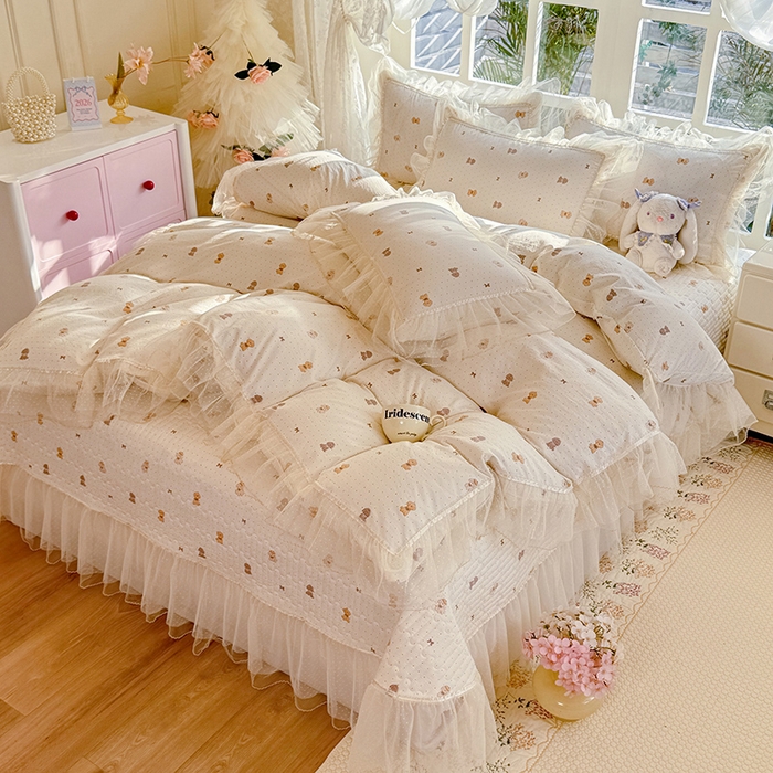 91家纺网 家纺一手货源 找家纺 韩约家纺 2026新款法式双层蕾丝花边古法棉感四件套 童年