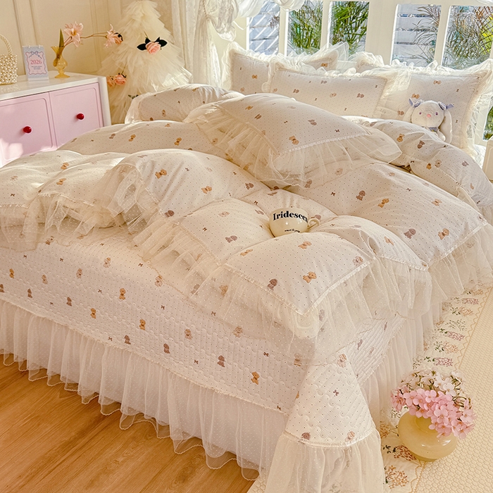 91家纺网 家纺一手货源 找家纺 韩约家纺 2026新款法式双层蕾丝花边古法棉感四件套 童年