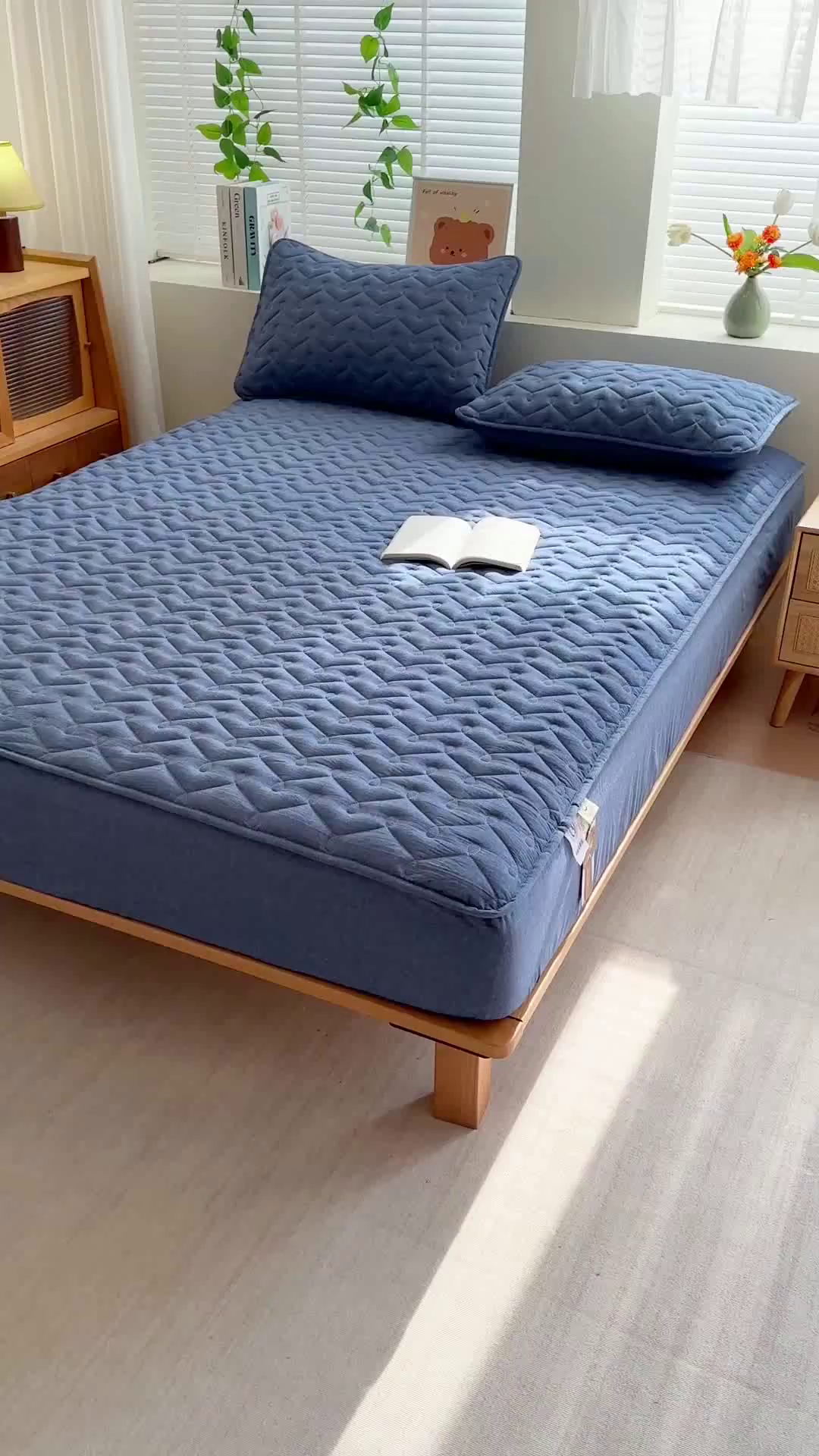 91家纺网 家纺一手货源 找家纺 铭成家纺 2026全棉色织水洗棉夹棉床笠床垫 纯棉素雅-牛仔蓝