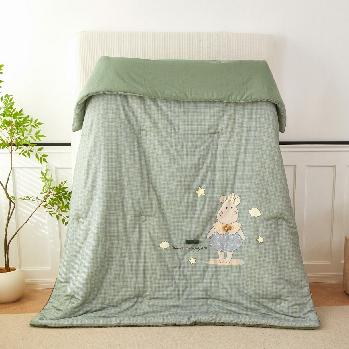 91家纺网 家纺一手货源 找家纺 莎果家纺 2026新款全棉纯棉双层纱春秋被子被芯 多彩笑脸