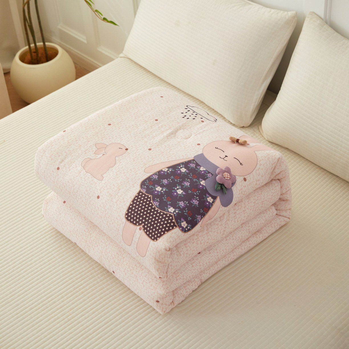 91家纺网 家纺一手货源 找家纺 莎果家纺 2026新款全棉纯棉双层纱春秋被子被芯 新新一家