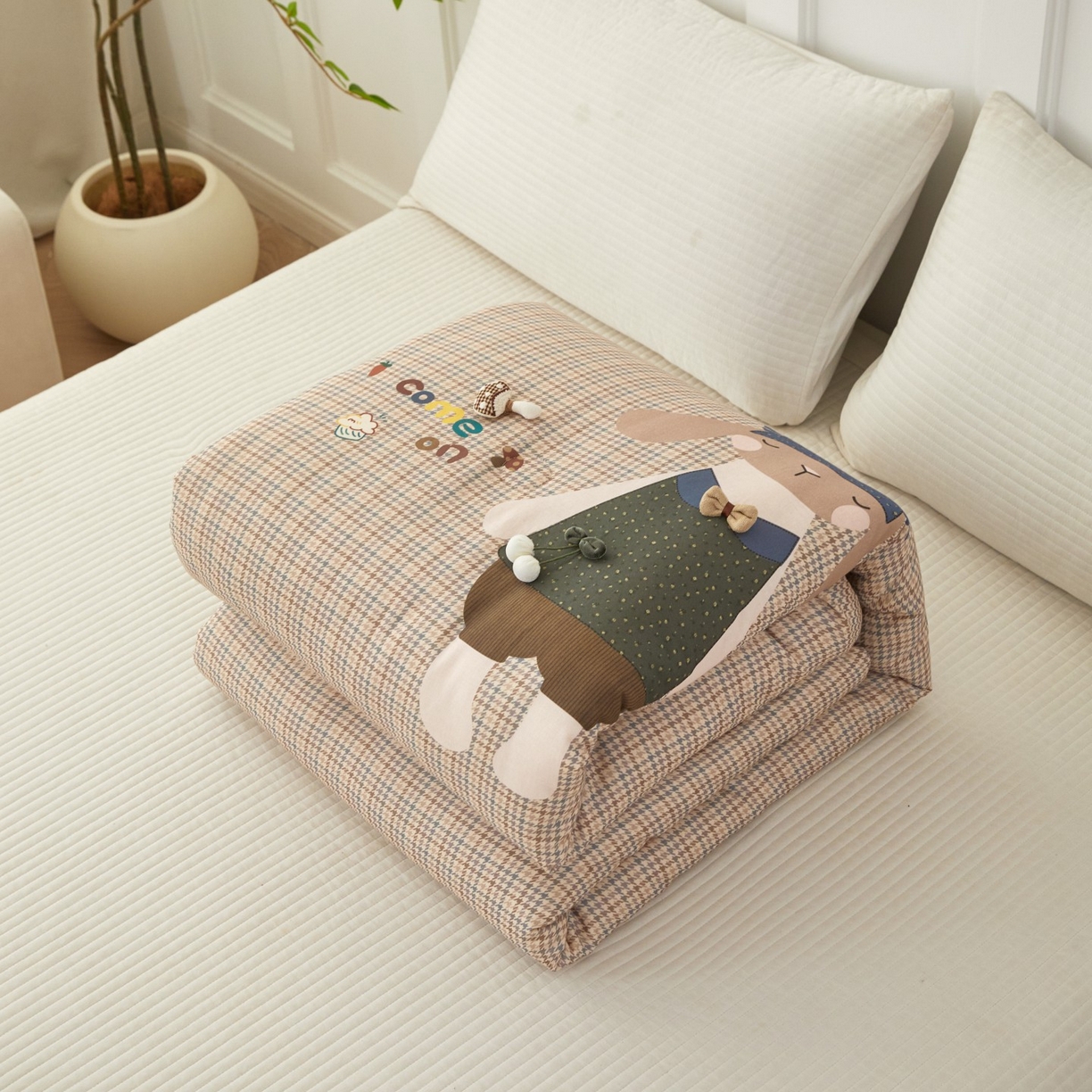 91家纺网 家纺一手货源 找家纺 莎果家纺 2026新款全棉纯棉双层纱春秋被子被芯 果冻兔