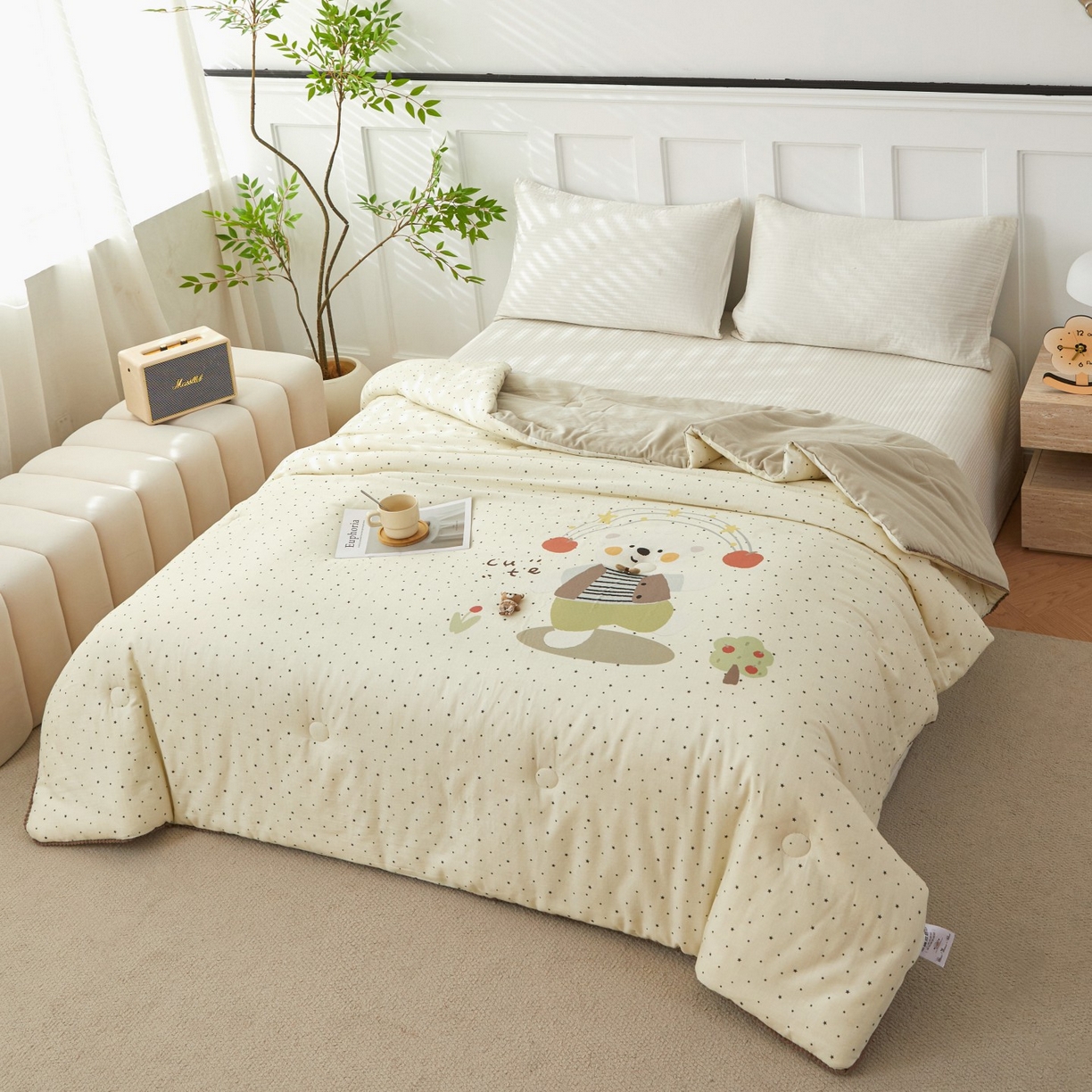 91家纺网 家纺一手货源 找家纺 莎果家纺 2026新款全棉纯棉双层纱春秋被子被芯 学院熊