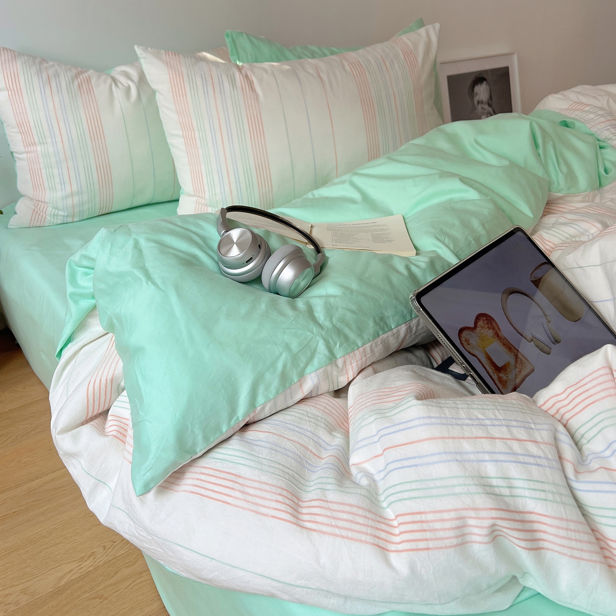 91家纺网 家纺一手货源 找家纺 简宜家居（朝初家纺） 2026新款全棉色织小提花简纹系列四件套 简纹-薄荷绿