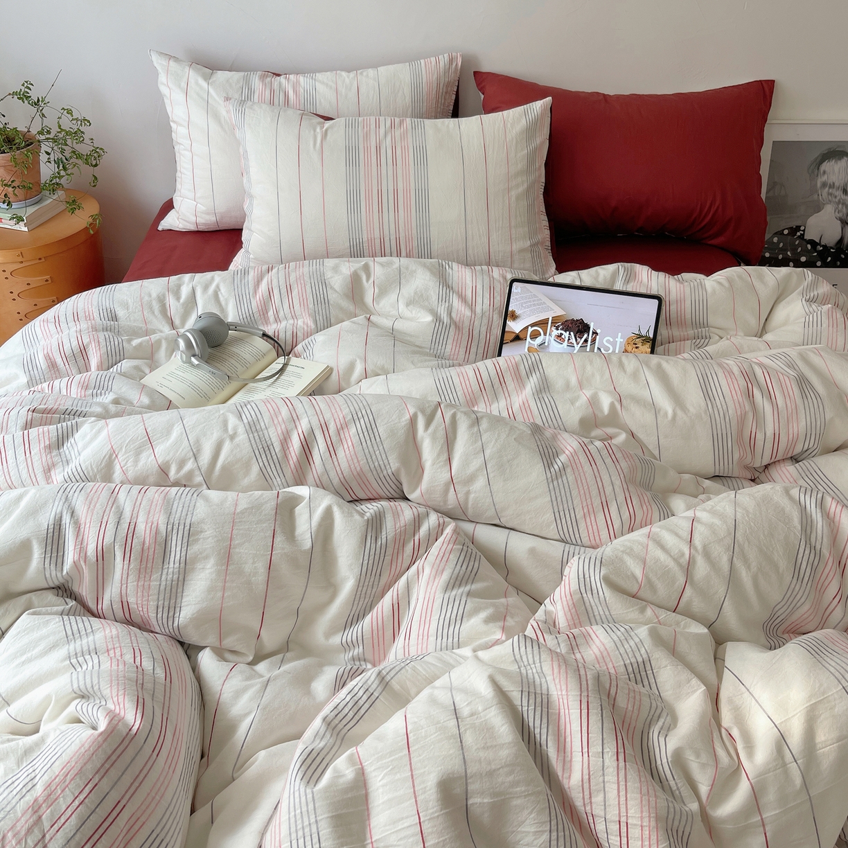 91家纺网 家纺一手货源 找家纺 简宜家居（朝初家纺） 2026新款全棉色织小提花简纹系列四件套 简纹-绯红