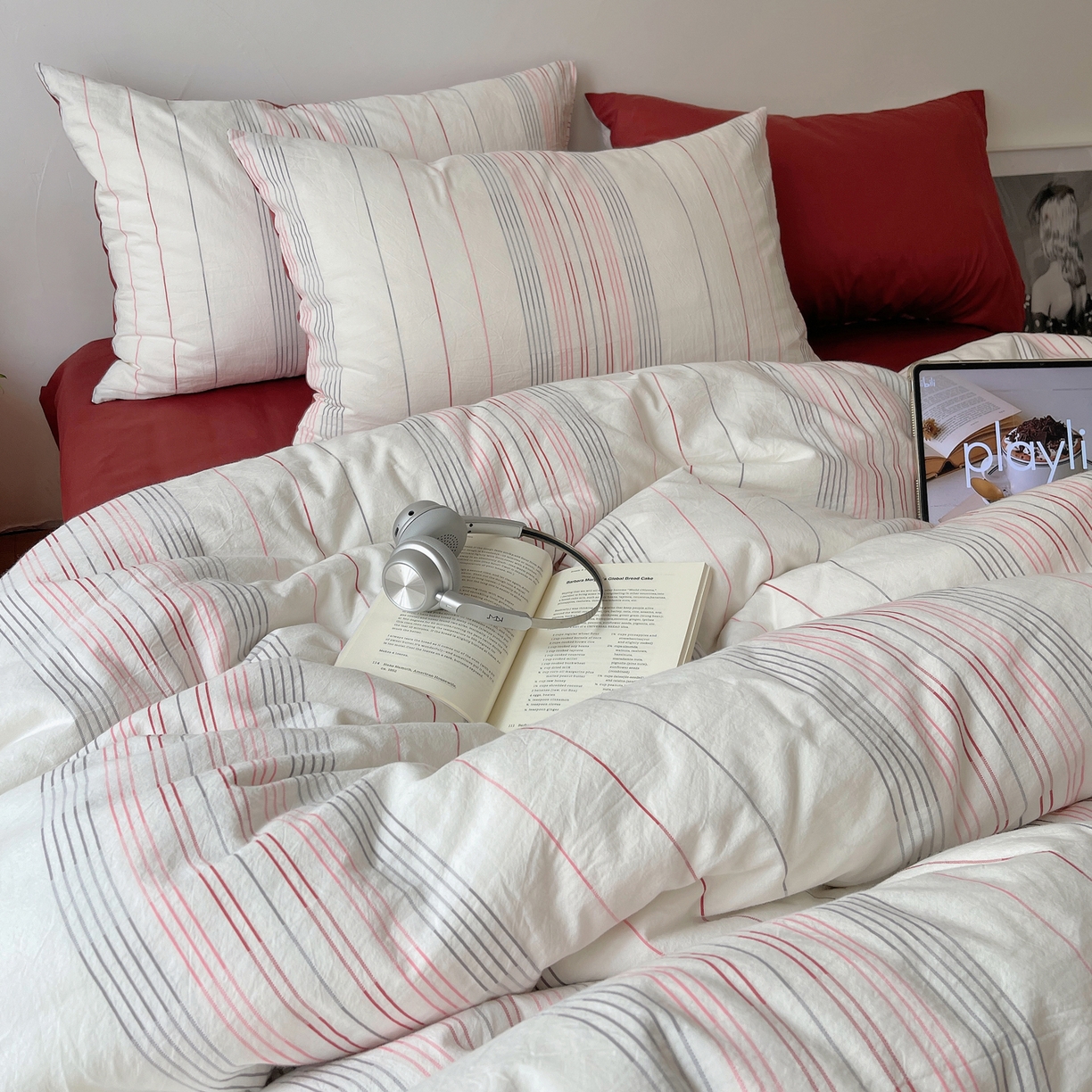 91家纺网 家纺一手货源 找家纺 简宜家居（朝初家纺） 2026新款全棉色织小提花简纹系列四件套 简纹-绯红