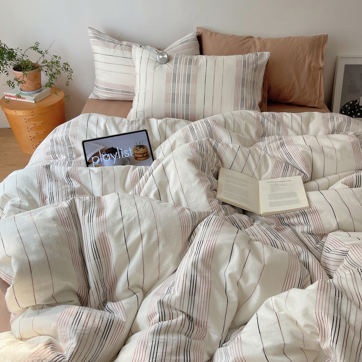 91家纺网 家纺一手货源 找家纺 简宜家居（朝初家纺） 2026新款全棉色织小提花简纹系列四件套 简纹-咖