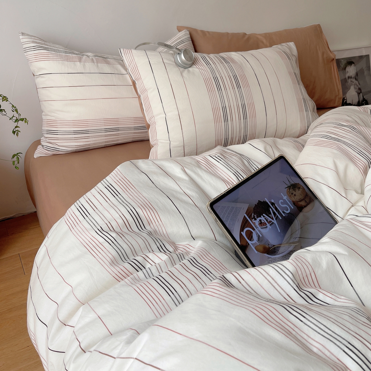 91家纺网 家纺一手货源 找家纺 简宜家居（朝初家纺） 2026新款全棉色织小提花简纹系列四件套 简纹-咖