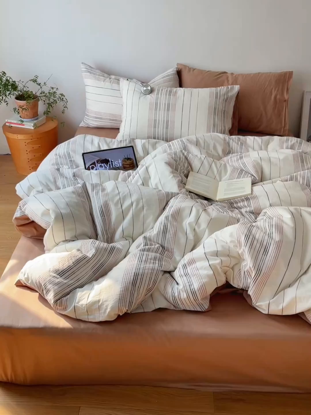 91家纺网 家纺一手货源 找家纺 简宜家居（朝初家纺） 2026新款全棉色织小提花简纹系列四件套 简纹-咖