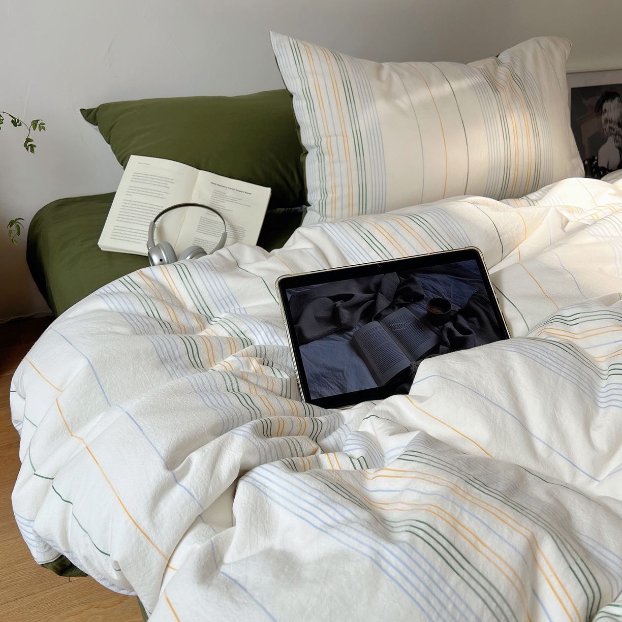 91家纺网 家纺一手货源 找家纺 简宜家居（朝初家纺） 2026新款全棉色织小提花简纹系列四件套 简纹-墨绿