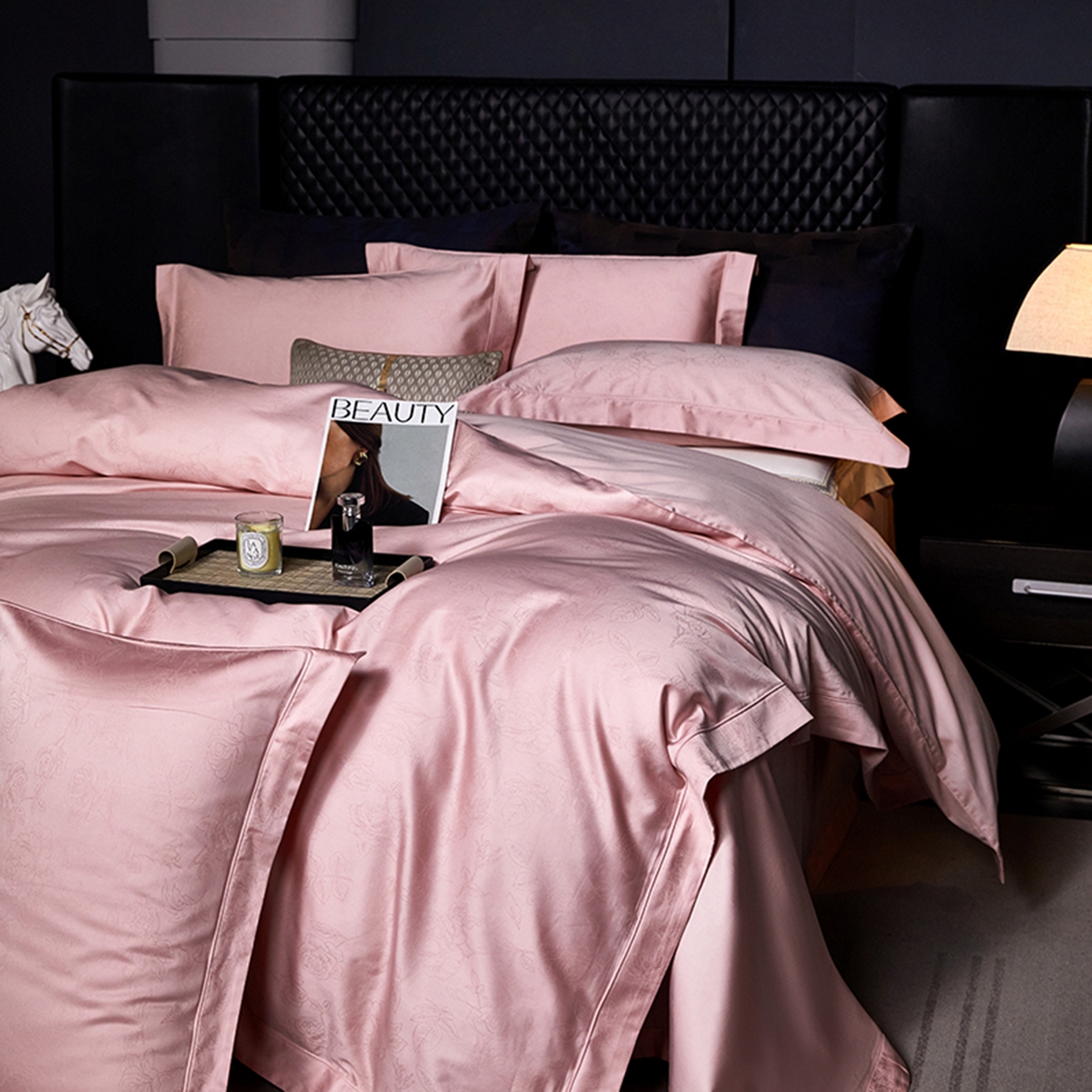 91家纺网 家纺一手货源 找家纺 金纱玉纺家纺 2025新款全棉提花工艺四件套 爱意浓-藕粉