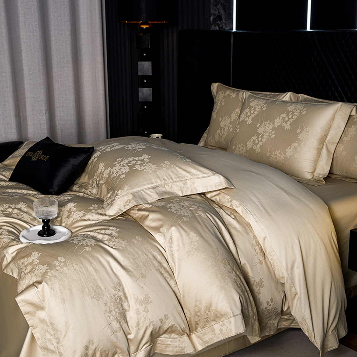 91家纺网 家纺一手货源 找家纺 金纱玉纺家纺 2025新款全棉提花工艺四件套 黛安娜-奶油咖