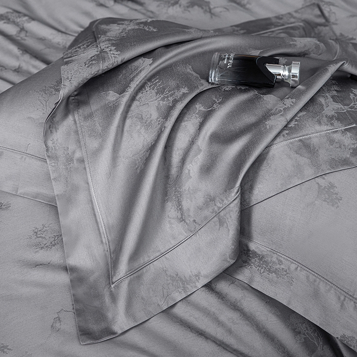 91家纺网 家纺一手货源 找家纺 金纱玉纺家纺 2025新款全棉提花工艺四件套 森曼-时尚灰