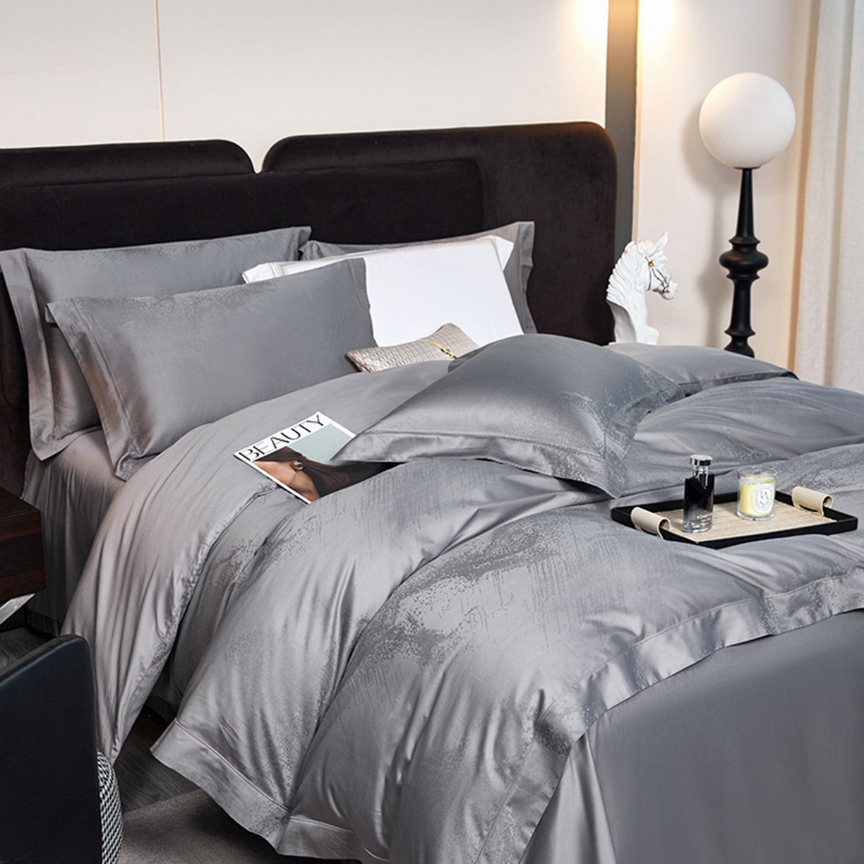 91家纺网 家纺一手货源 找家纺 金纱玉纺家纺 2025新款全棉提花工艺四件套 星空-铂灰