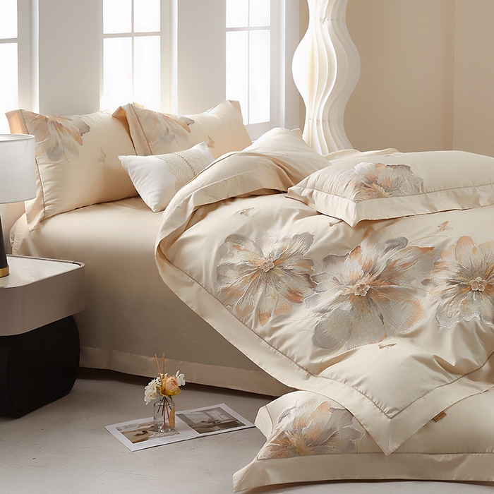 91家纺网 家纺一手货源 找家纺 诗黛尔 2026秋冬新款长绒棉刺绣焦糖时光系列四件套 焦糖时光(奶茶槟)