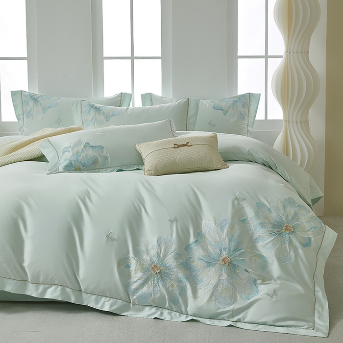 91家纺网 家纺一手货源 找家纺 诗黛尔 2026秋冬新款长绒棉刺绣焦糖时光系列四件套 焦糖时光(松石绿)