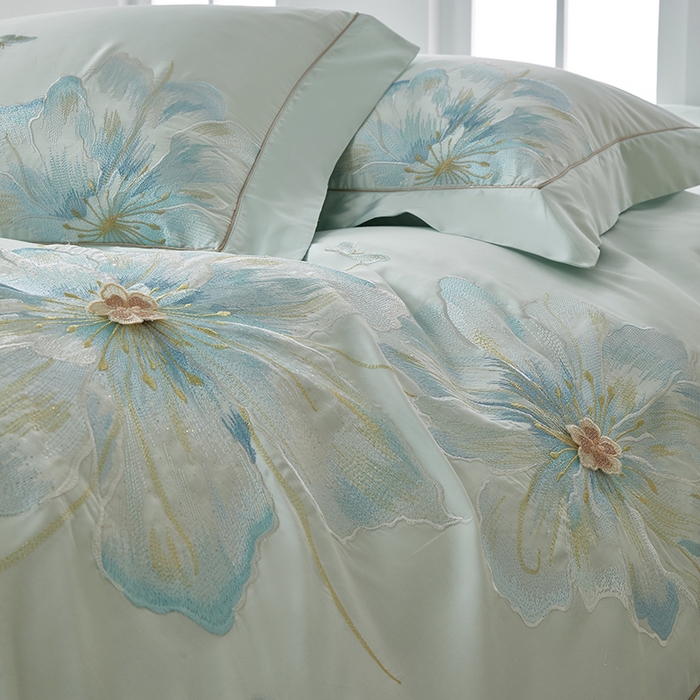 91家纺网 家纺一手货源 找家纺 诗黛尔 2026秋冬新款长绒棉刺绣焦糖时光系列四件套 焦糖时光(松石绿)